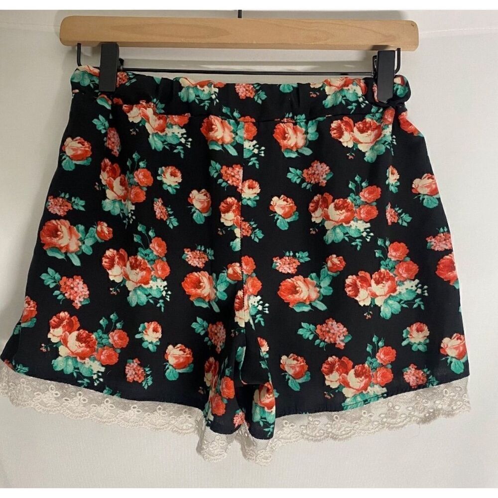 Jenna & Jessie black with red flowers shorts size girl Large (14)